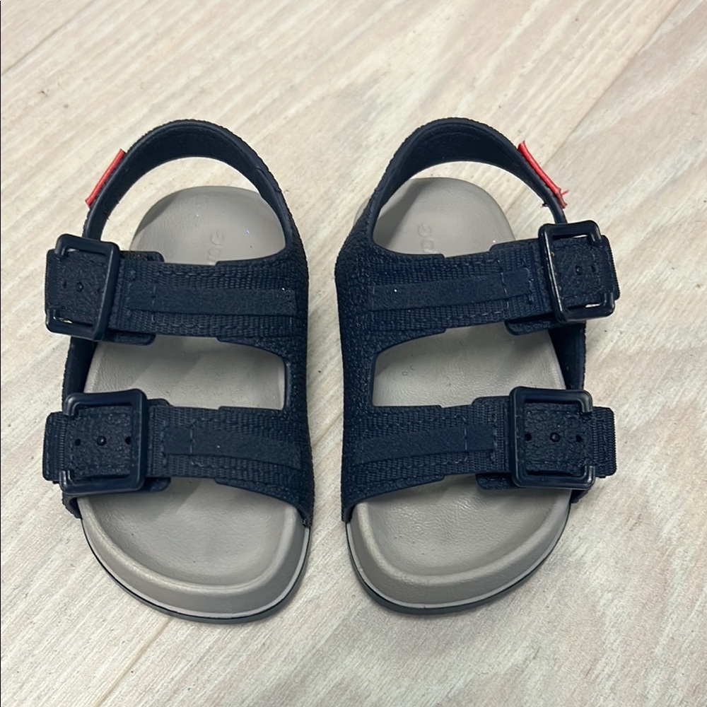 Cartago Kids navy Sandals with Velcro Straps *new*